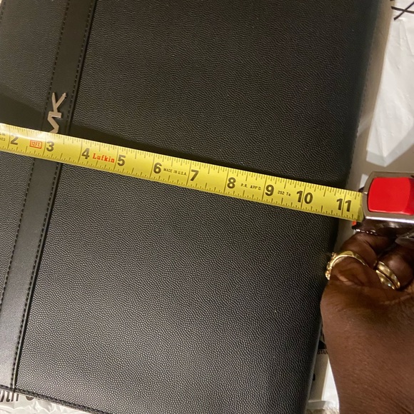 Authentic Michael, Kors, laptop case black on black in color brand new with tag - Picture 7 of 8